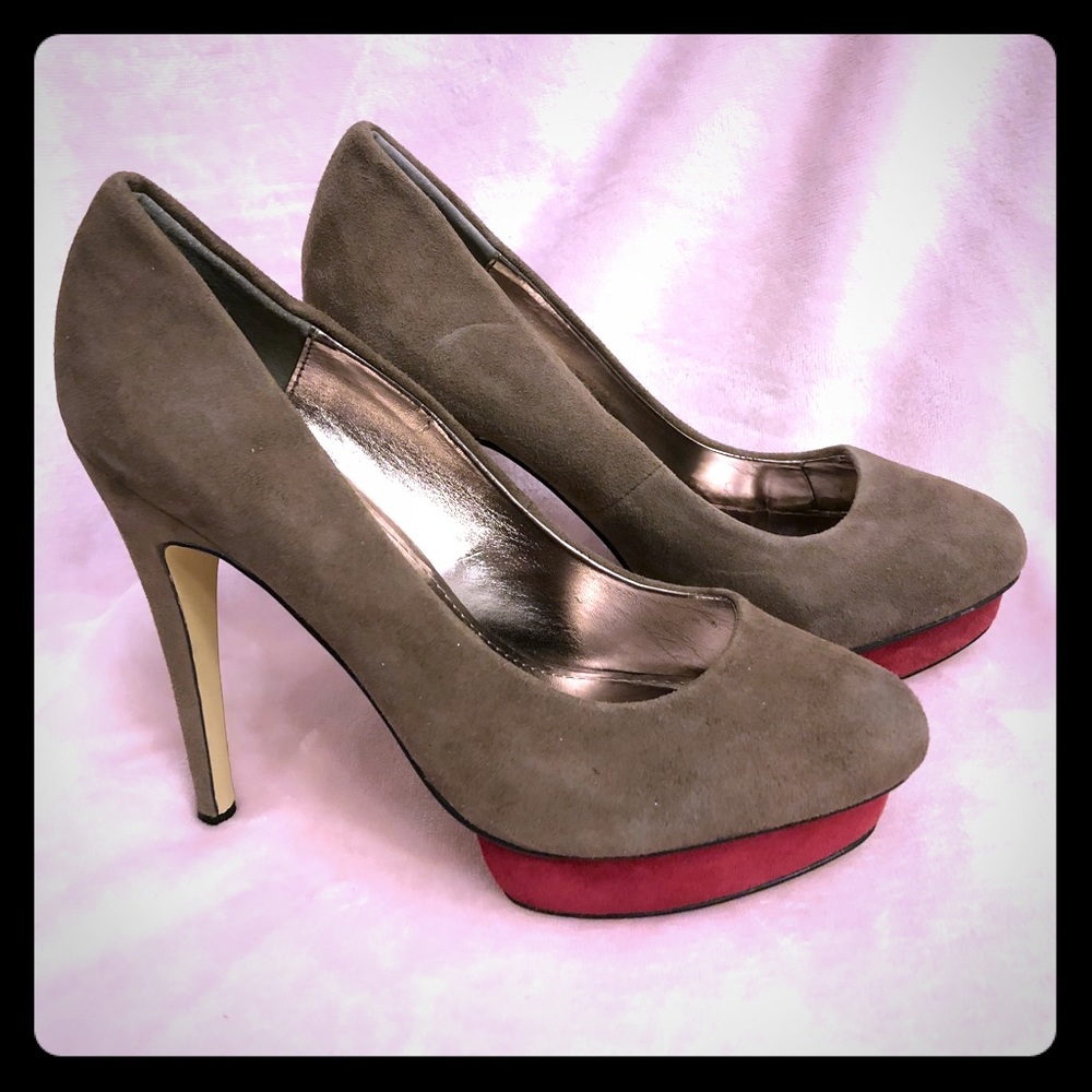 Suede Dolce Vita Pumps